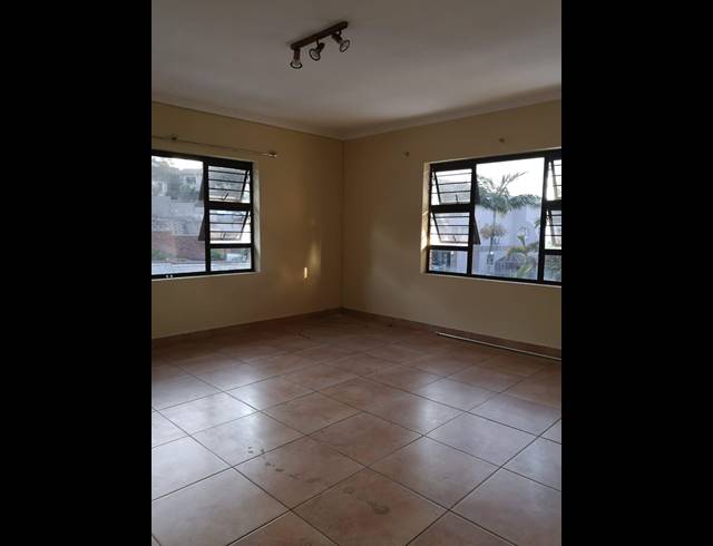 3 BEDROOM FLAT RENTED IN SPRINGFIELD